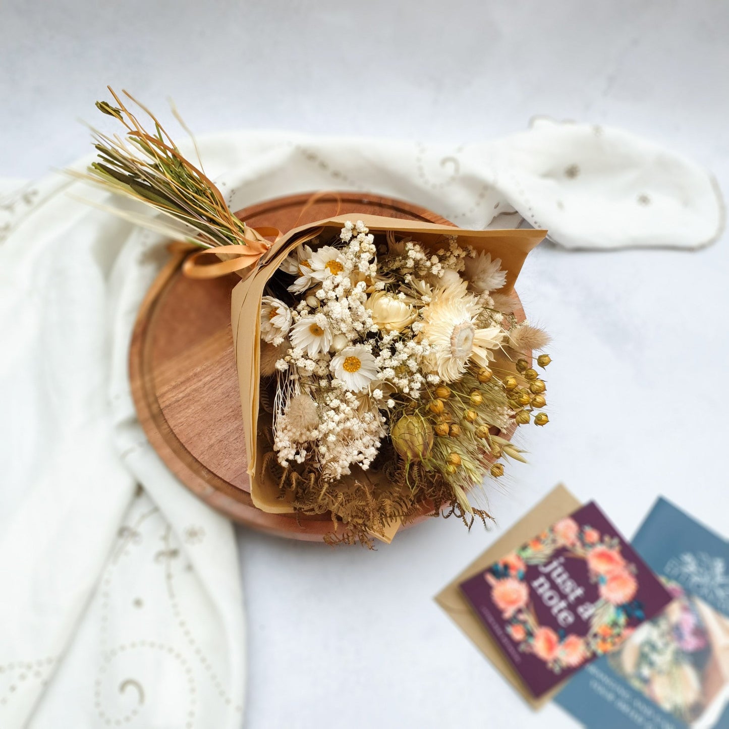 "Love In A Mist" Dried flower Posy - Lytton Rose Botanical