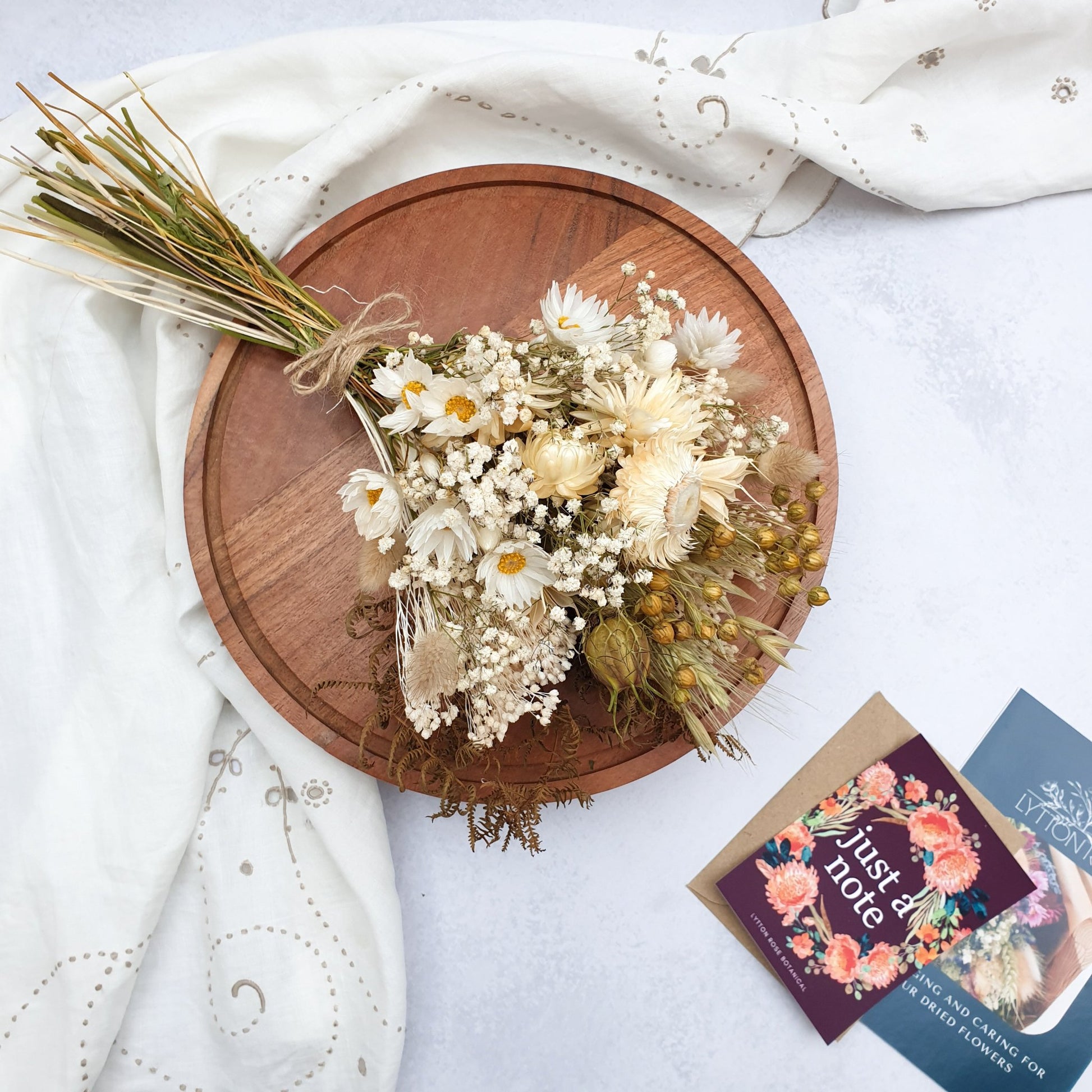 "Love In A Mist" Dried flower Posy - Lytton Rose Botanical