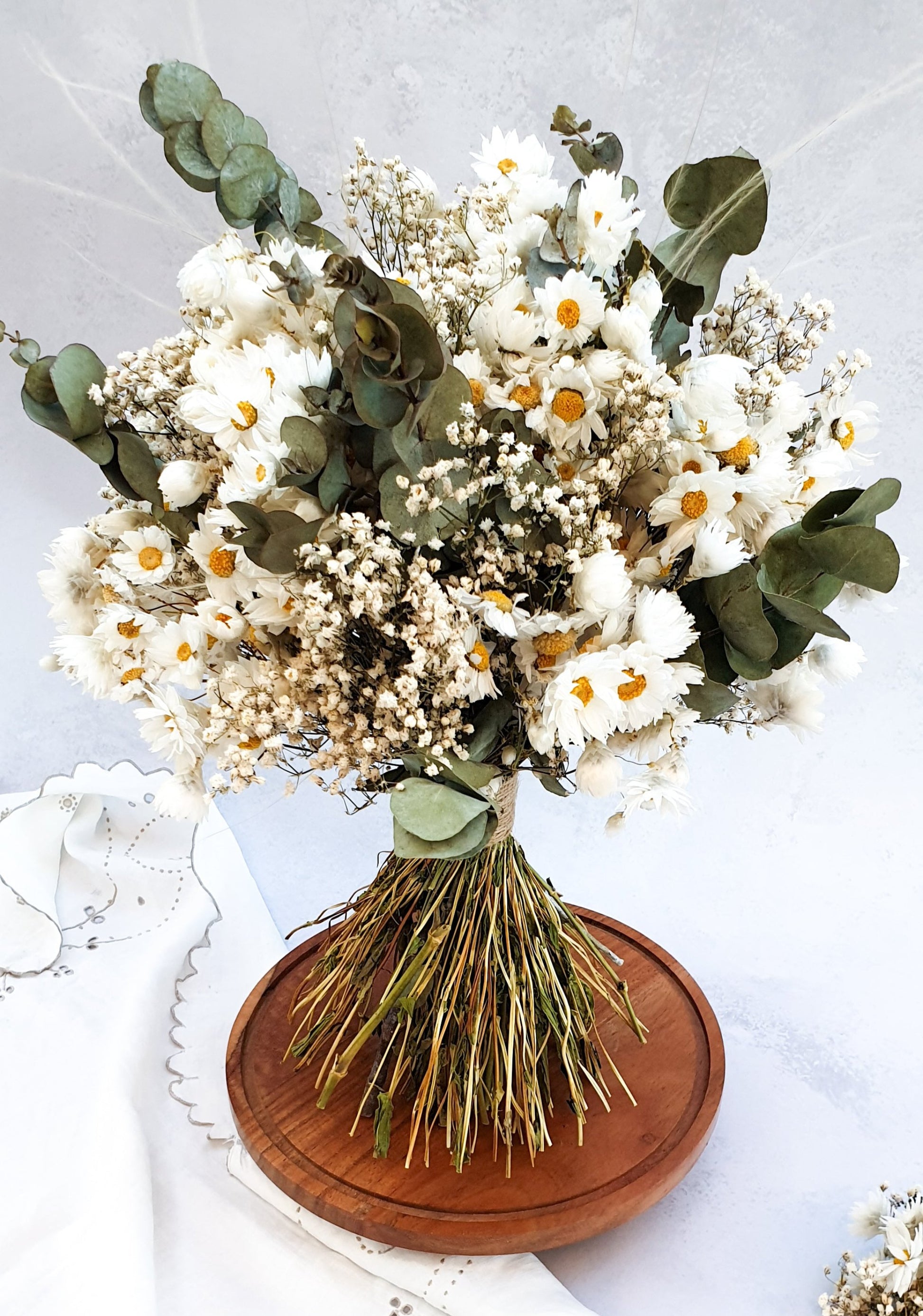 "Simplicity" Minimalist Large Handtie Bouquet - Lytton Rose Botanical
