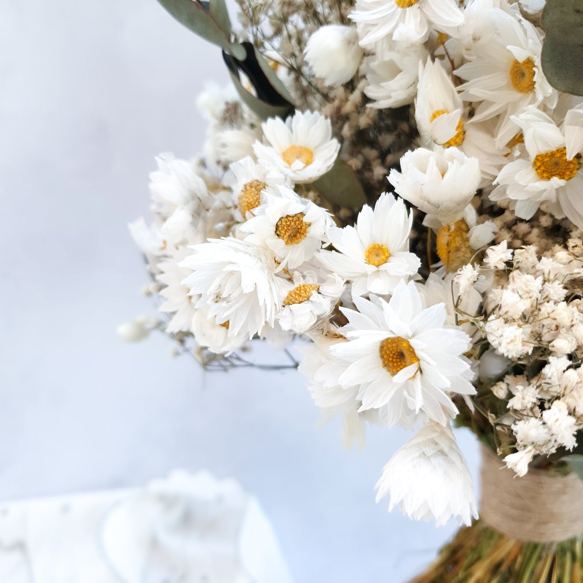 "Simplicity" Minimalist Large Handtie Bouquet - Lytton Rose Botanical