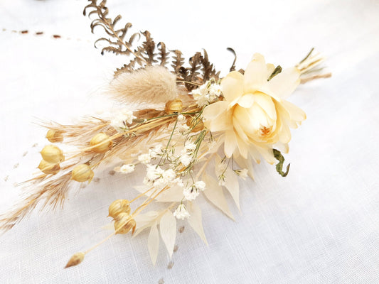 "Love In A Mist" Dried Flower Buttonhole